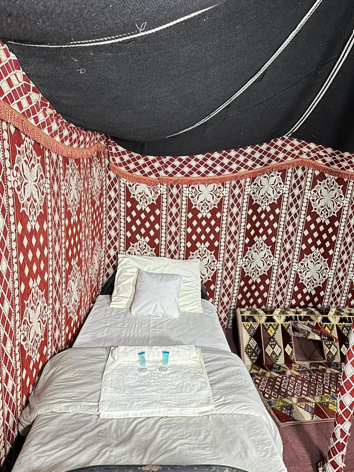 Wahiba Bedouin Rustic Camp Hotel Badīyah Exterior photo